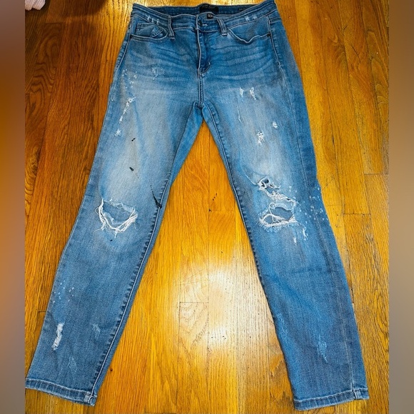 Judy Blue Denim - Judy Blue Distressed Jeans (Size 13/31)